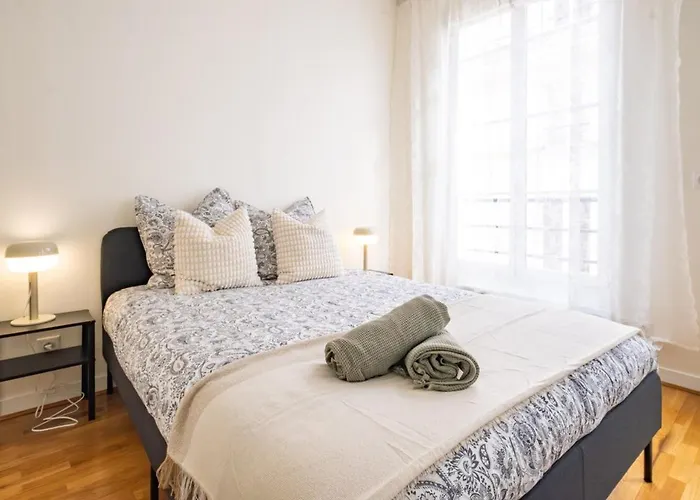 Cozy & Chic In Montorgueil - 4 Guests * Parijs