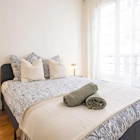 Cozy & Chic In Montorgueil - 4 Guests * Париж