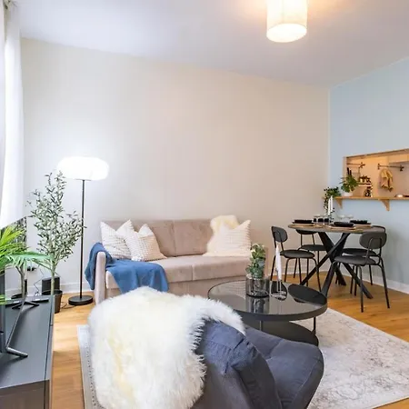 Cozy & Chic In Montorgueil - 4 Guests Париж